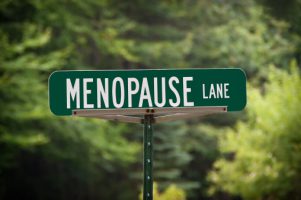 טיפול הורמונאלי בהווה או בעבר מלווה בסיכון מוגבר ל-GERD (מתוך Menopause)